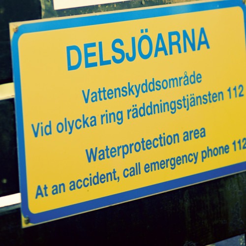 Skylt som visar vattenskyddsområde